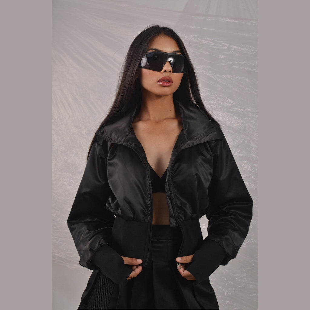 Technical Cropped-Jacket ( Tech-Fabric + Inner Mesh )