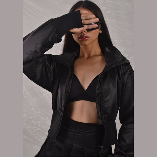 Technical Cropped-Jacket ( Tech-Fabric + Inner Mesh )